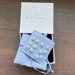 The Little Things Bridal Pearl Veil Weights